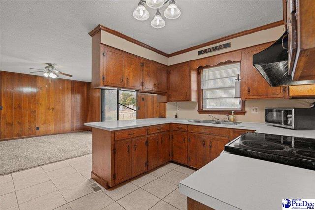 2303 McCown Dr, Florence, SC 29501