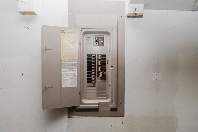 601 W 12th Ave, El Dorado, KS 67042