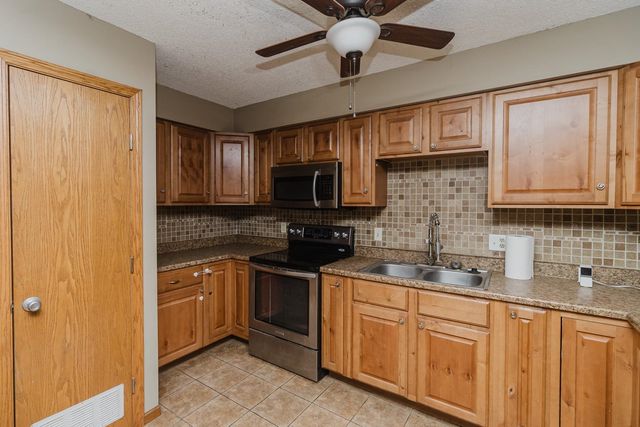 601 W 12th Ave, El Dorado, KS 67042