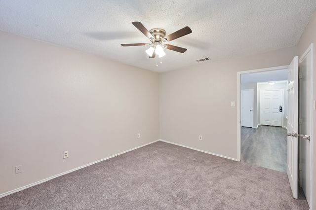 706 Woodland Court, Kennedale, TX 76060