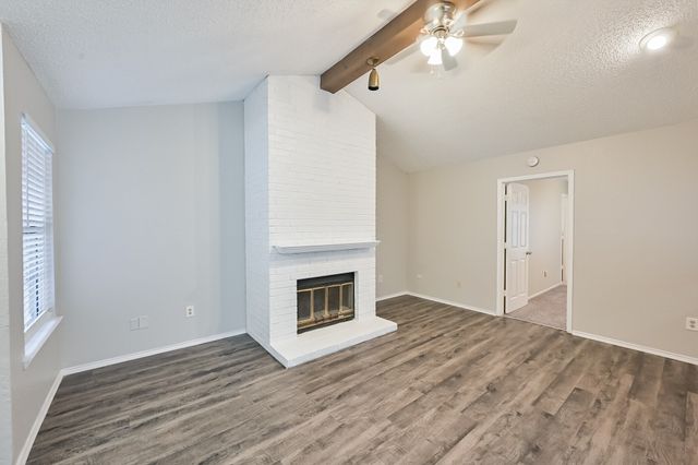 706 Woodland Court, Kennedale, TX 76060