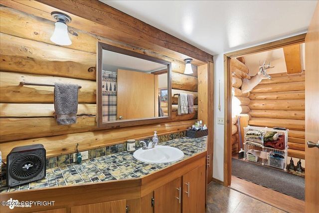 37901 Hall Road, Sterling, AK 99672