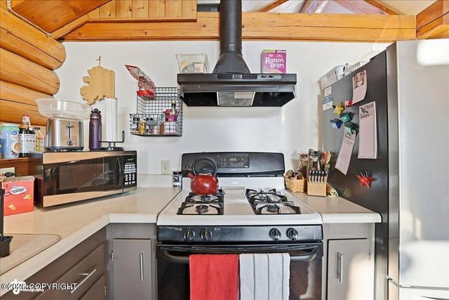 37901 Hall Road, Sterling, AK 99672