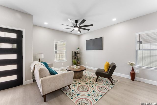 153 Stribling, San Antonio, TX 78204