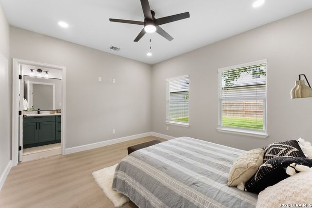 153 Stribling, San Antonio, TX 78204