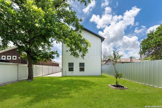 153 Stribling, San Antonio, TX 78204