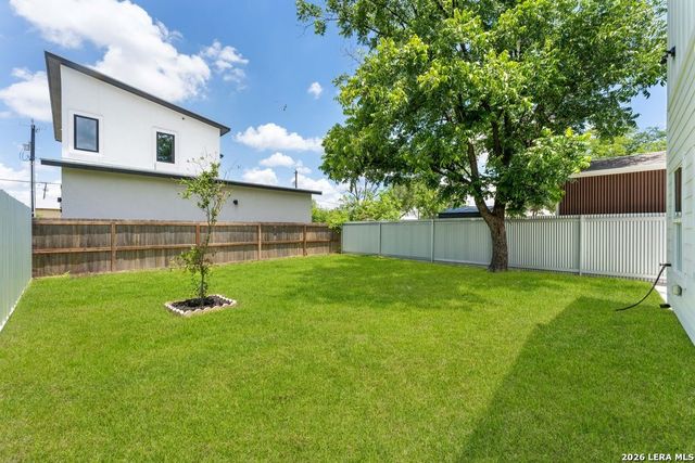 153 Stribling, San Antonio, TX 78204