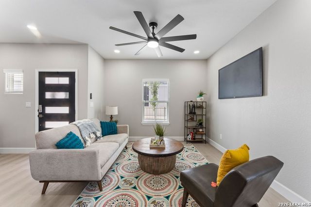 153 Stribling, San Antonio, TX 78204