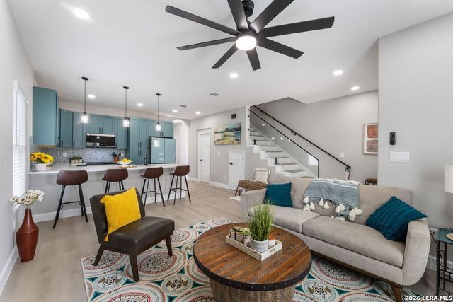 153 Stribling, San Antonio, TX 78204