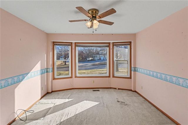 6640 Pflumm Road, Shawnee, KS 66216