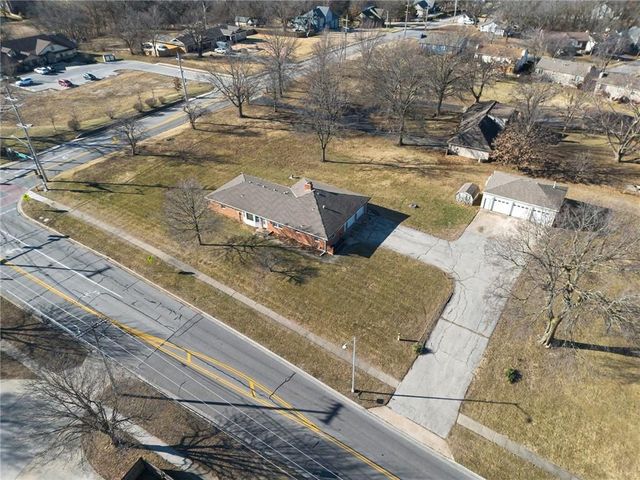 6640 Pflumm Road, Shawnee, KS 66216
