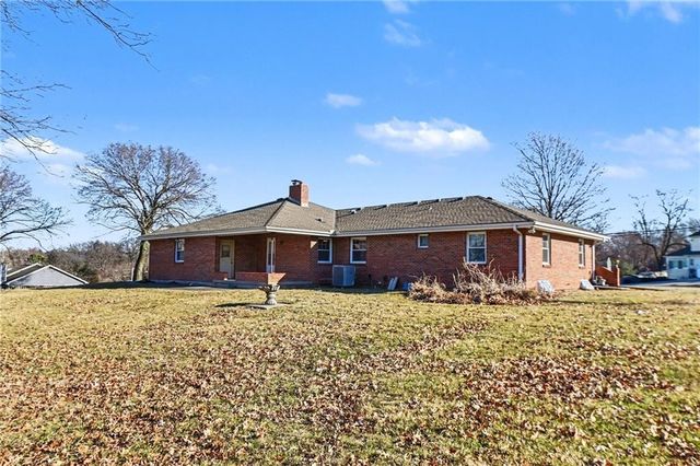 6640 Pflumm Road, Shawnee, KS 66216