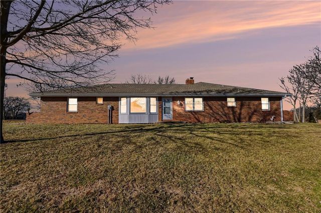 6640 Pflumm Road, Shawnee, KS 66216