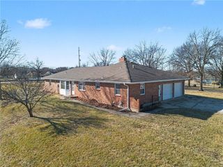 6640 Pflumm Road, Shawnee, KS 66216