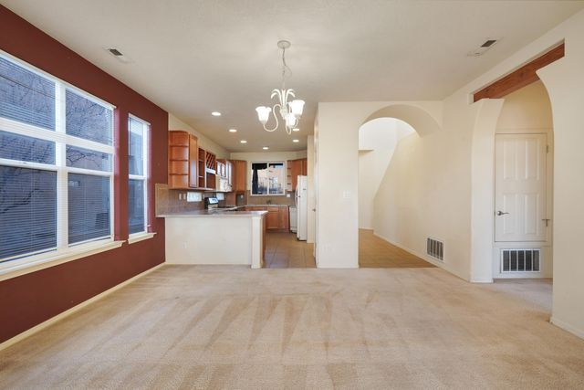 3316 Lockerbie Drive SE, Rio Rancho, NM 87124