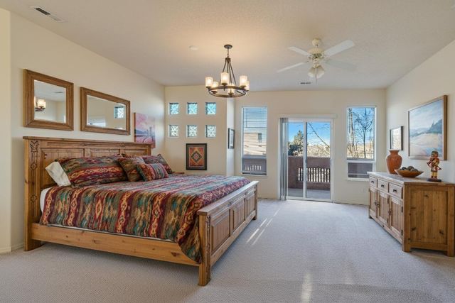 3316 Lockerbie Drive SE, Rio Rancho, NM 87124