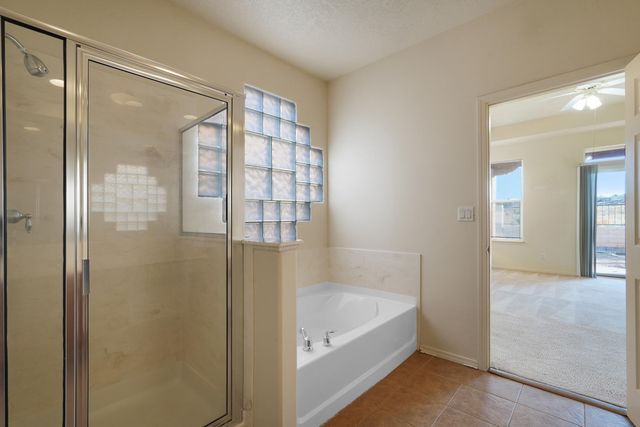 3316 Lockerbie Drive SE, Rio Rancho, NM 87124