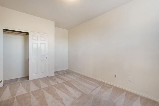 3316 Lockerbie Drive SE, Rio Rancho, NM 87124