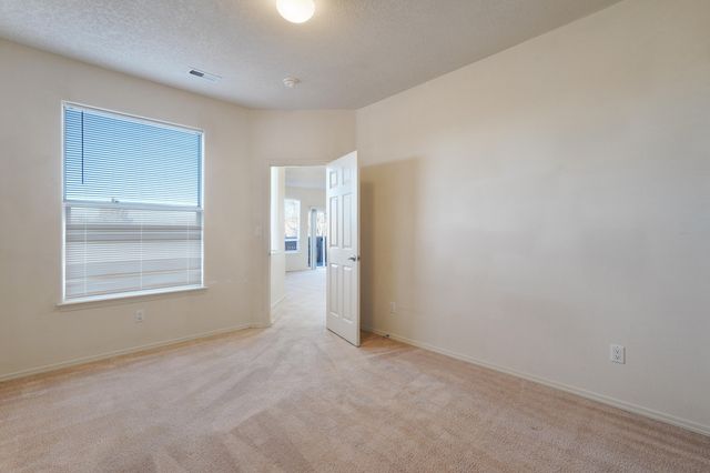 3316 Lockerbie Drive SE, Rio Rancho, NM 87124