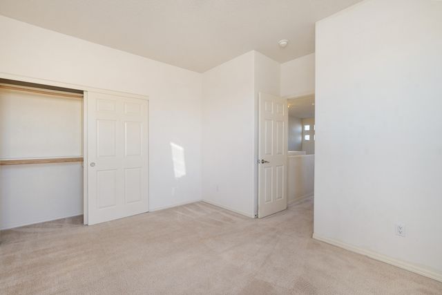 3316 Lockerbie Drive SE, Rio Rancho, NM 87124