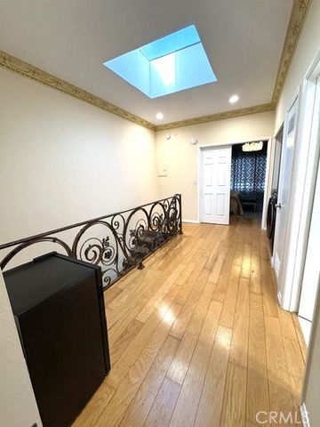 6828 Laurel Canyon Boulevard 211, North Hollywood, CA 91605