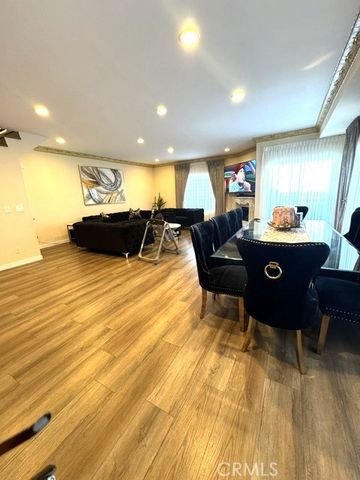 6828 Laurel Canyon Boulevard 211, North Hollywood, CA 91605