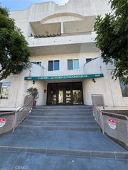 6828 Laurel Canyon Boulevard 211, North Hollywood, CA 91605