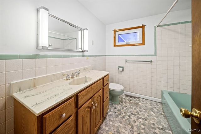 8541 Belnor Drive, Cicero, NY 13039