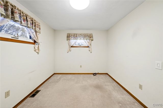 8541 Belnor Drive, Cicero, NY 13039