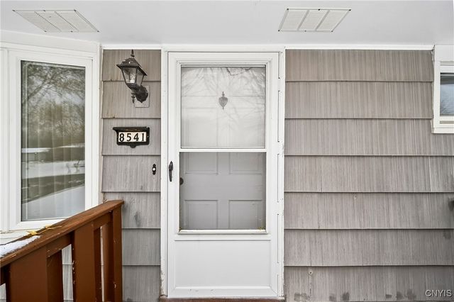 8541 Belnor Drive, Cicero, NY 13039