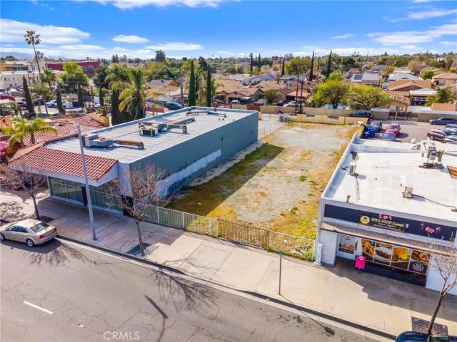 8830 Sierra, Fontana, CA 92335