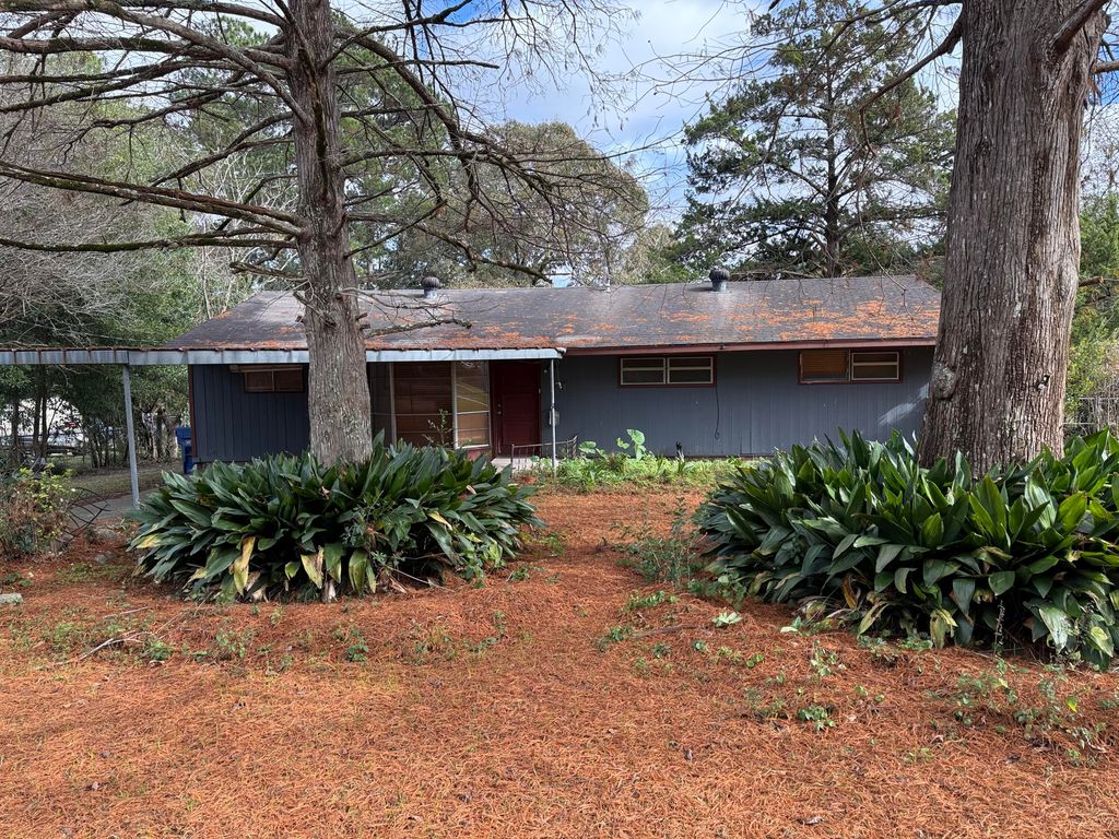 406 Cain Ave, Deridder, LA 70634