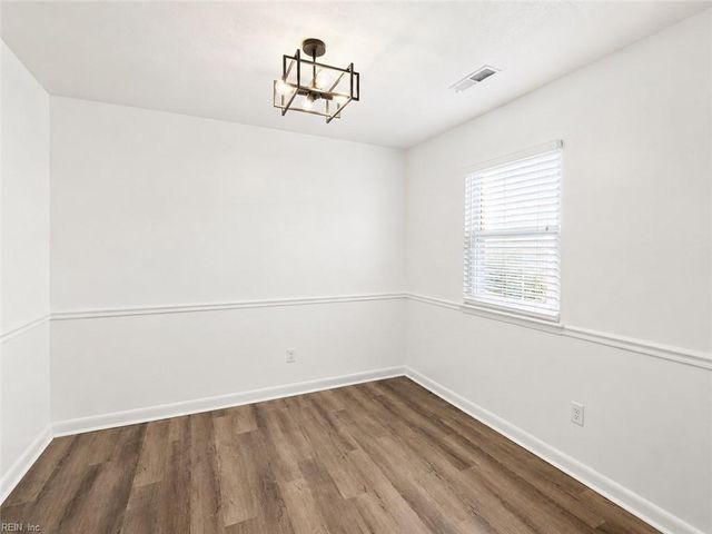 5440 Macqueen DR, Virginia Beach, VA 23464