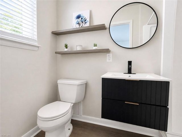5440 Macqueen DR, Virginia Beach, VA 23464