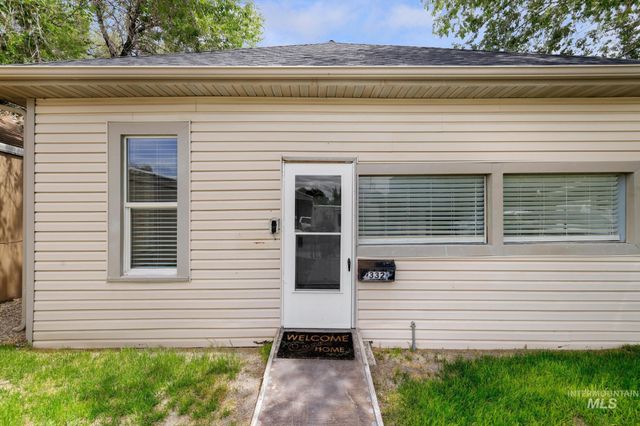 332 4th Ave W, Twin Falls, ID 83301
