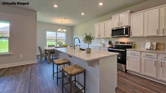 114 Lynnstone, Petal, MS 39465