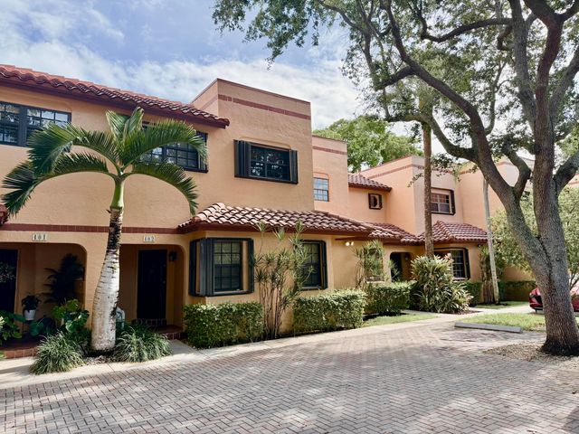 281 NE 16th Place Unit 403, Fort Lauderdale, FL 33305