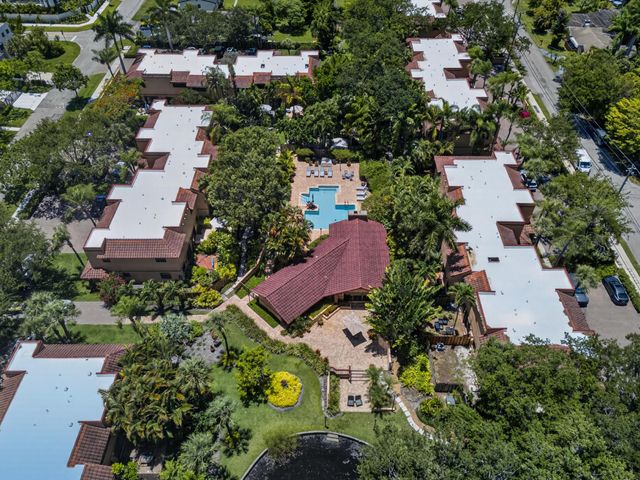281 NE 16th Place Unit 403, Fort Lauderdale, FL 33305
