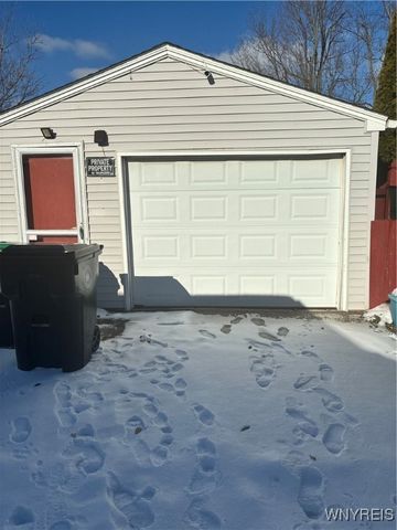 38 Steiner Avenue, Tonawanda, NY 14150