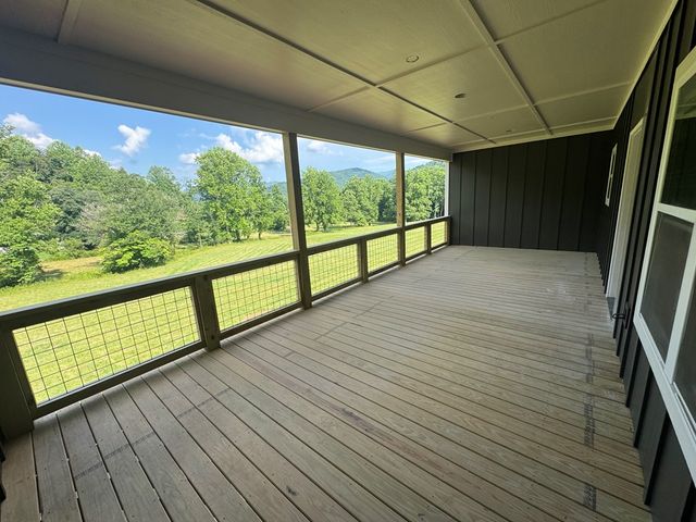 4 Turkey Cove Drive, Hayesville, NC 28904
