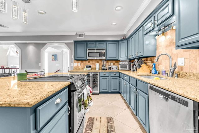 5420 Grande Lagoon Blvd, Pensacola, FL 32507