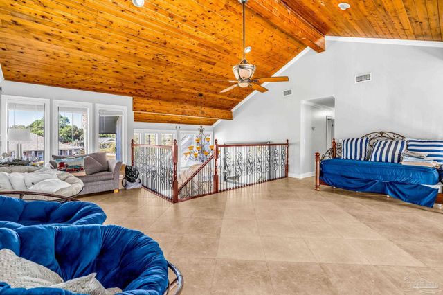 5420 Grande Lagoon Blvd, Pensacola, FL 32507