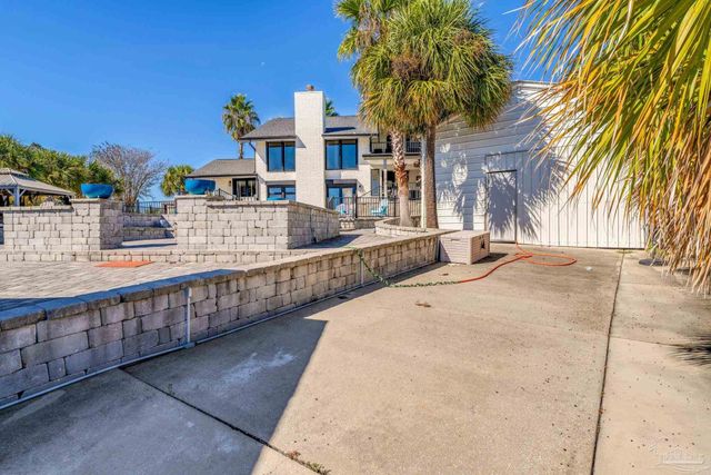 5420 Grande Lagoon Blvd, Pensacola, FL 32507