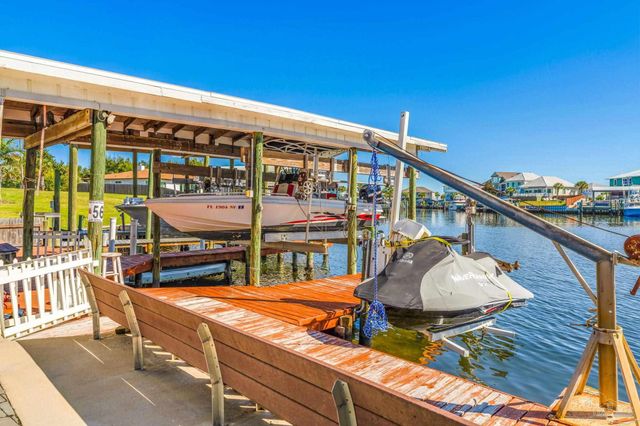 5420 Grande Lagoon Blvd, Pensacola, FL 32507