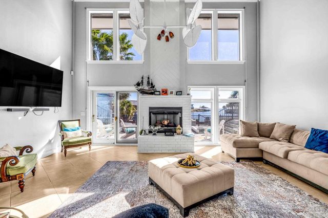 5420 Grande Lagoon Blvd, Pensacola, FL 32507