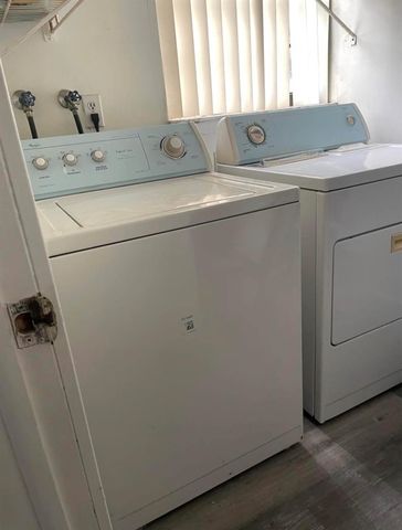 1501 NW 90th Way, Pembroke Pines, FL 33024