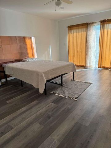 1501 NW 90th Way, Pembroke Pines, FL 33024