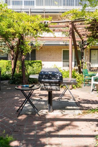 2425 Ashdale DR 18, Austin, TX 78757