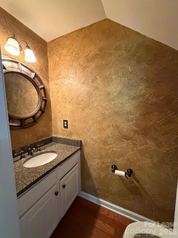 8948 Kirkley View Court, Charlotte, NC 28277