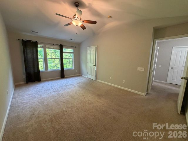 8948 Kirkley View Court, Charlotte, NC 28277